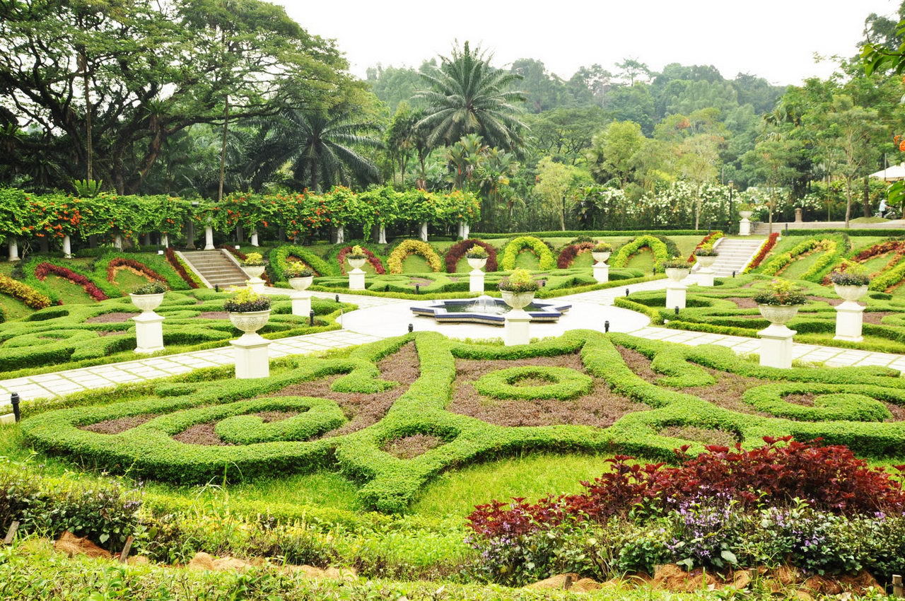 Tasek Perdana Lake Gardens